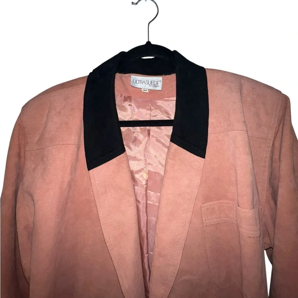 Vintage Blazer with Black Collar